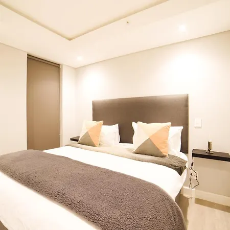 35 On Main By Stay In Luxury Kapstadt Exterior foto
