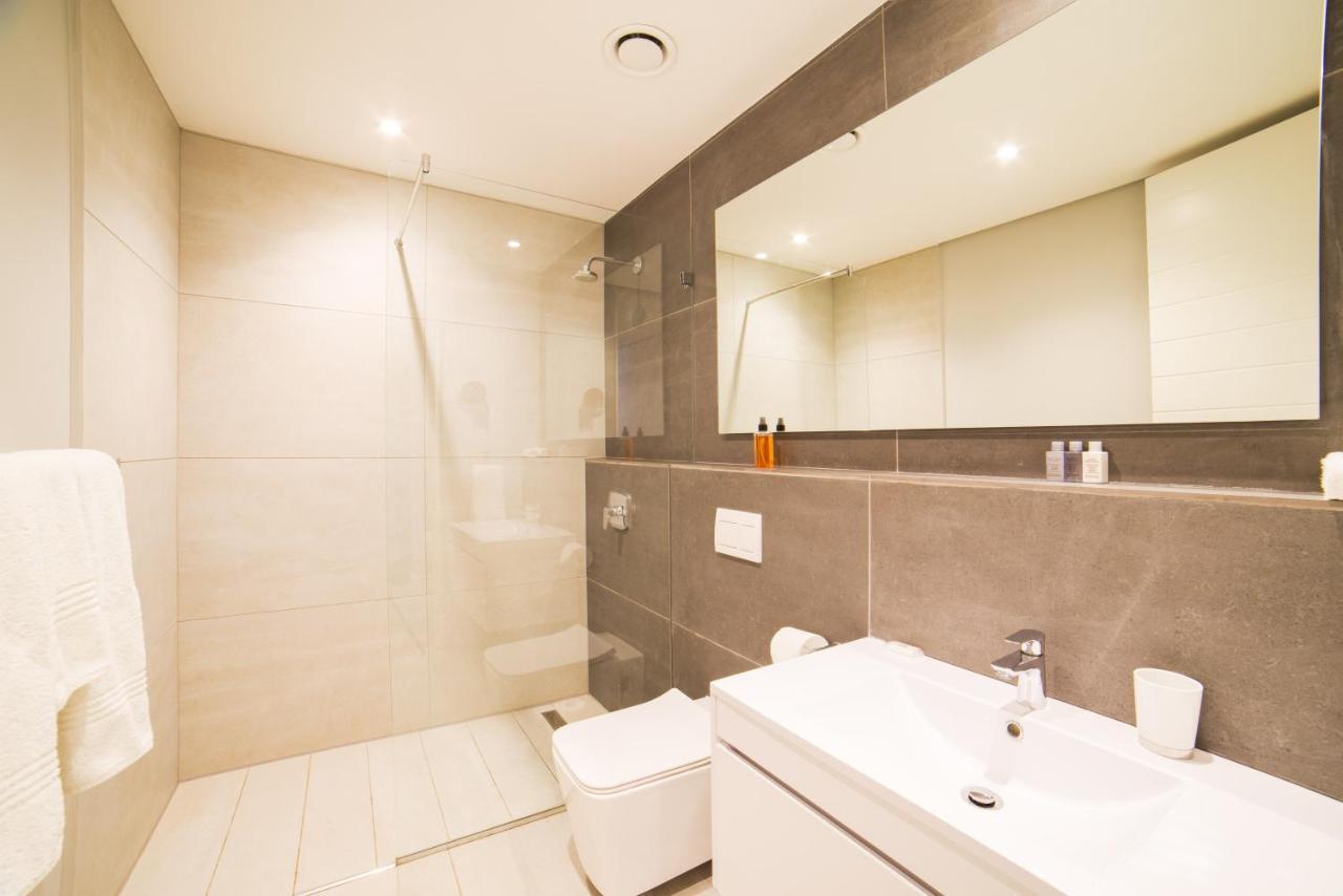 35 On Main By In Luxury Apartment *