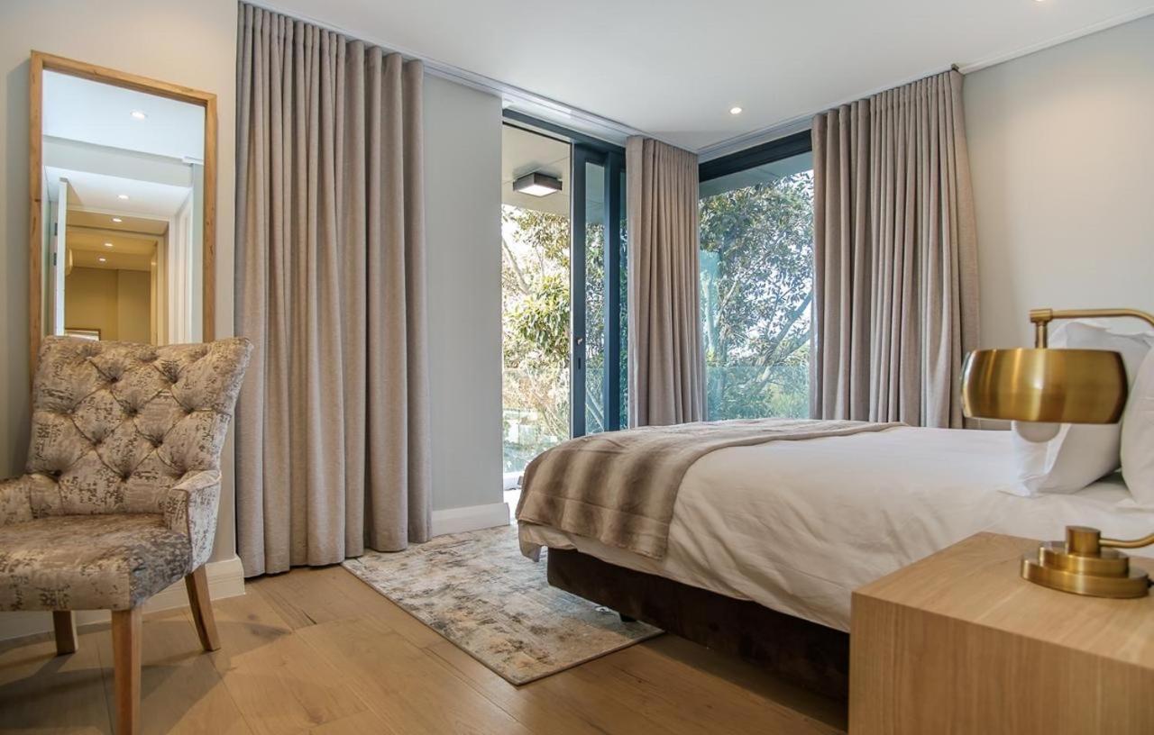 35 On Main By In Luxury Apartment Cape Town