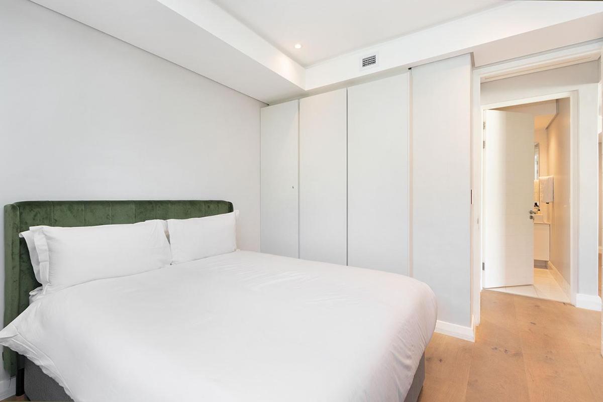 35 On Main By In Luxury Apartment